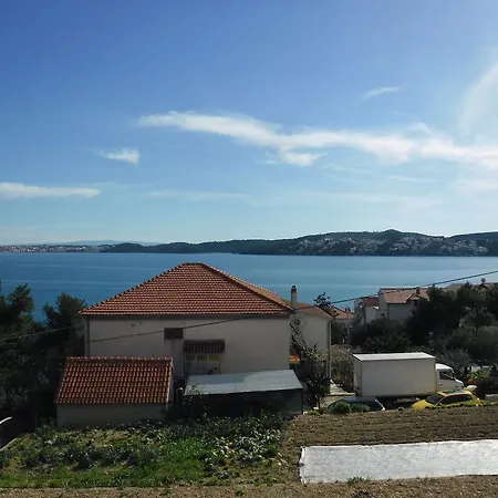 And Kurtovic Donji Seget