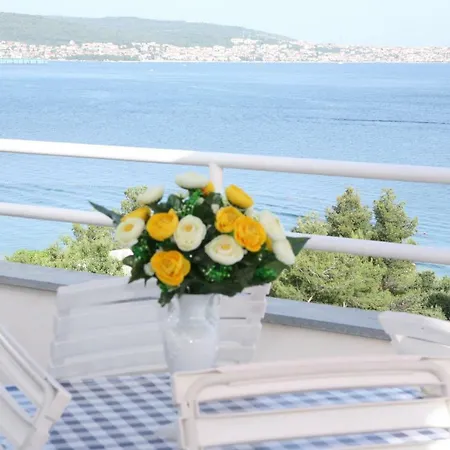 And Kurtovic Donji Seget