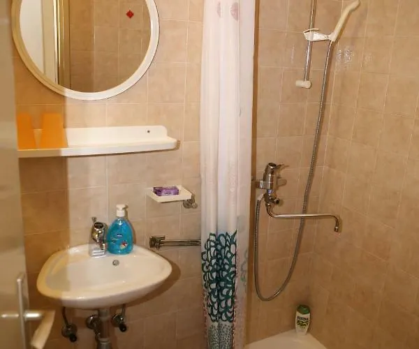 Vendégház And Kurtovic Donji Seget